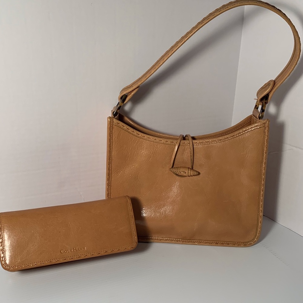 Vintage Cole Haan shoulder bag matching wallet